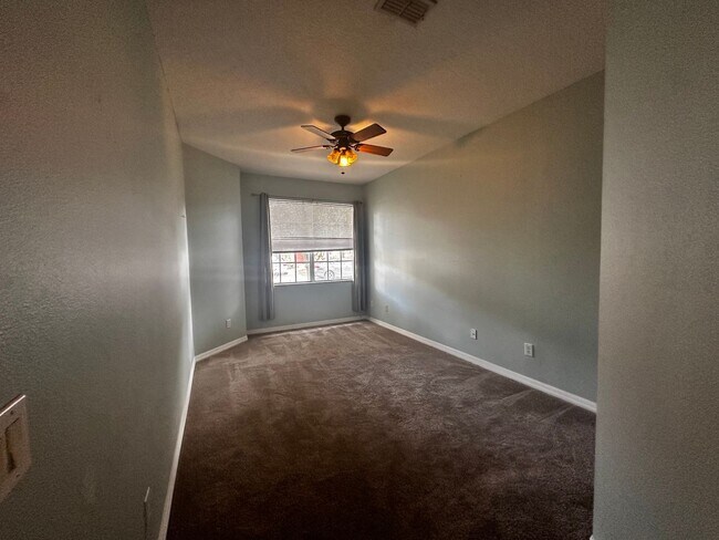 Building Photo - RIVER RUN COACH HOMES CONDO - 3BR/2BA - NE...