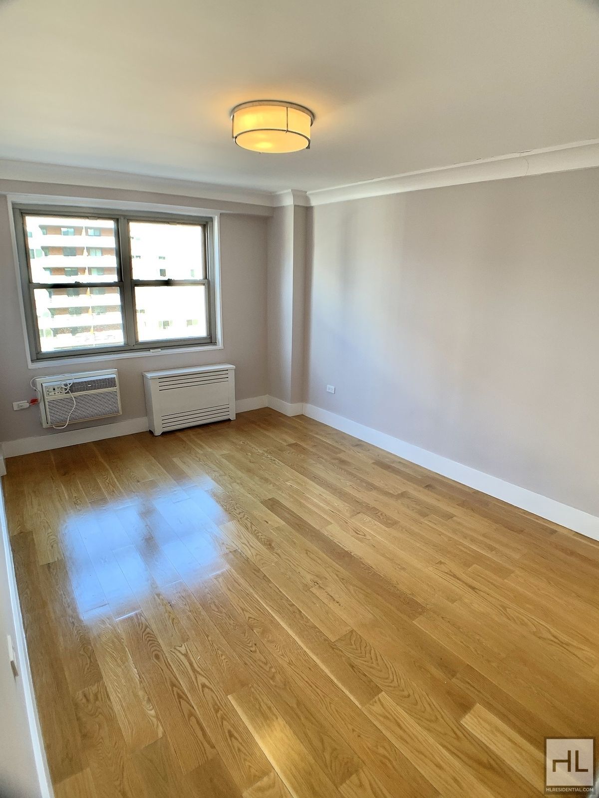 Building Photo - NO FEE 3 bedroom 2 bathroom with washer and dryer and Balcony / West 97th Street