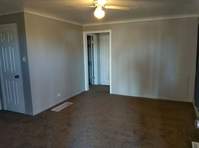 Building Photo - 1527 Uinta St