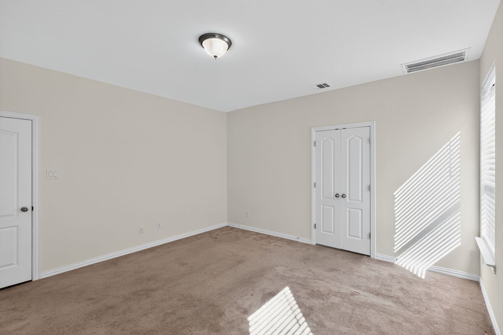 Building Photo - 112 Santo Spirit Road