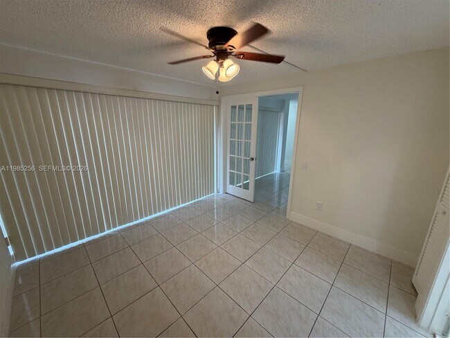 Building Photo - 7009 SW 115th Pl