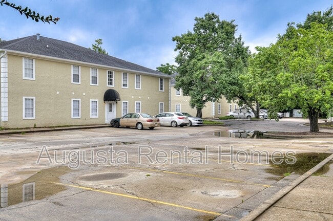 Building Photo - 940 Stevens Creek Rd