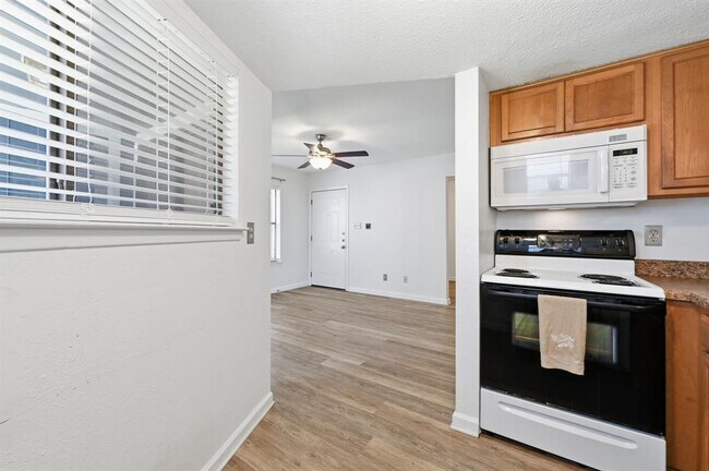 Building Photo - 2500 Burleson Rd