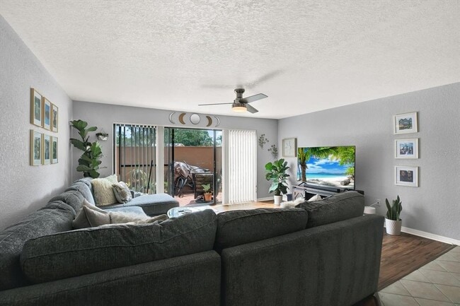 Building Photo - 6100 Gulfport Blvd S
