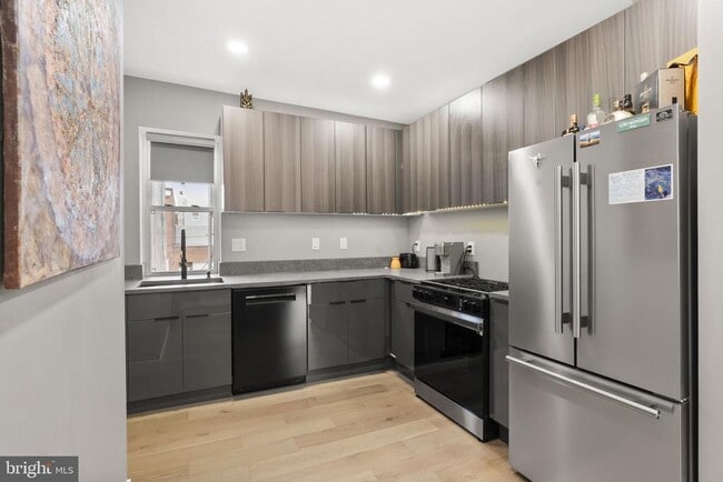 Building Photo - 311 Wharton St