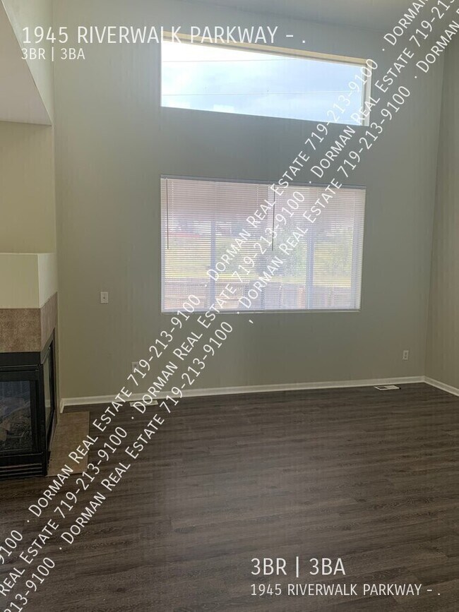 Building Photo - 1945 Riverwalk Pkwy