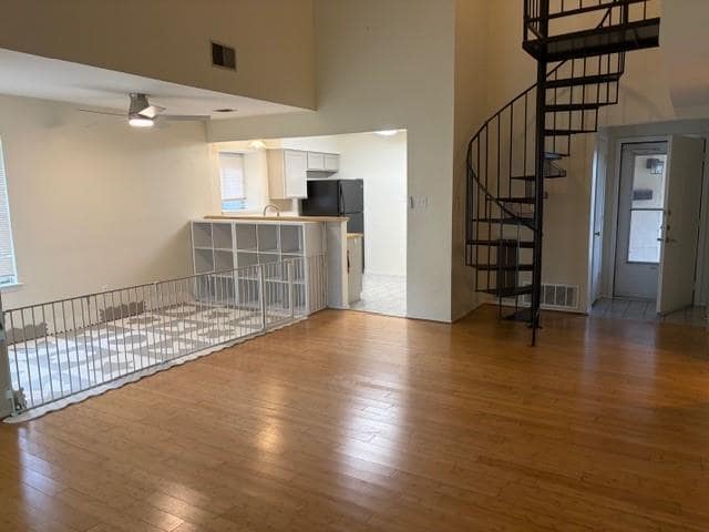 Building Photo - 12414 Coronet St