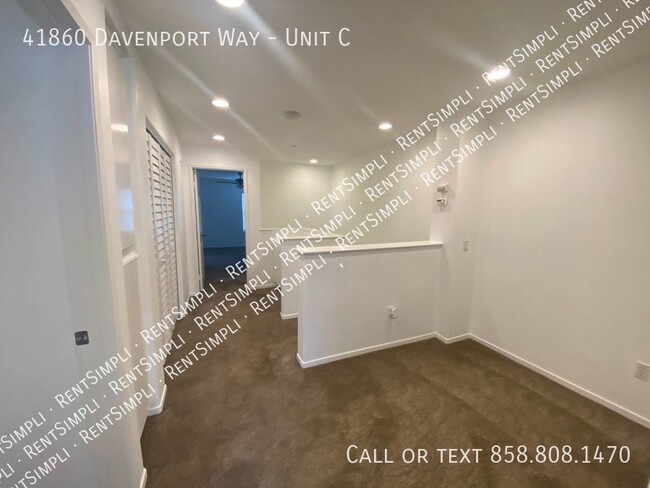 Building Photo - 41860 Davenport Way