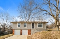 Building Photo - 1109 NE 9th St