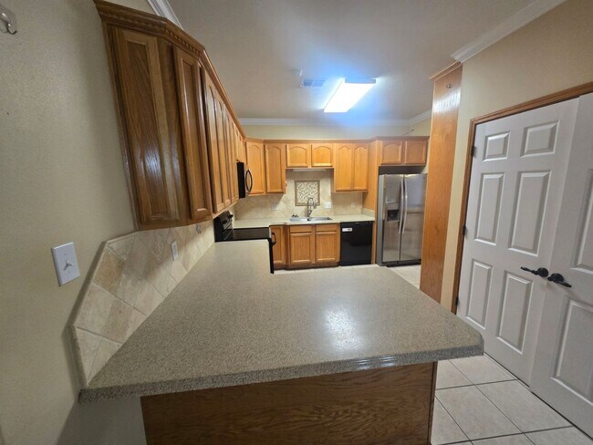 Building Photo - For Rent: Spacious 3 Bed, 2.5 Bath Townhome in Pineville!