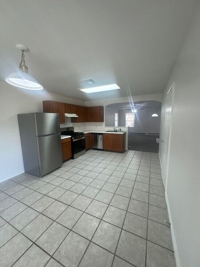 Building Photo - Cozy 3BR Cedar Park Home with Attached 2-C...
