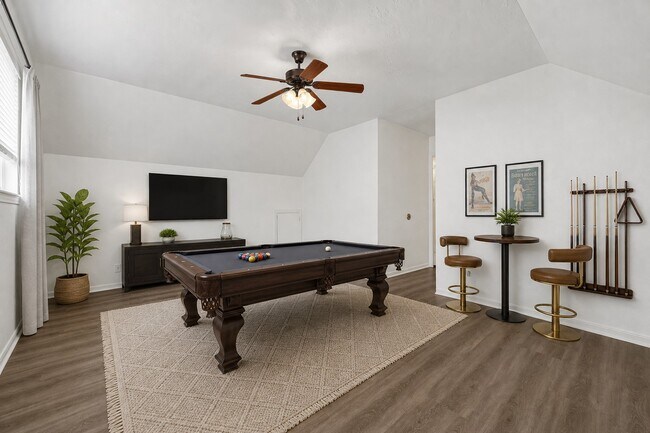 Building Photo - 539 Belwin Dr