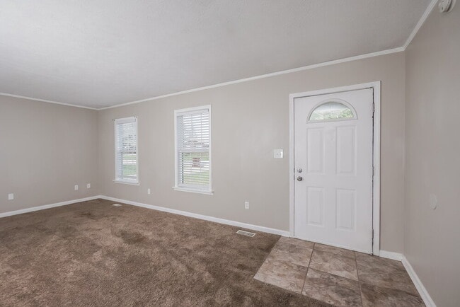 Building Photo - 127 Agin Way