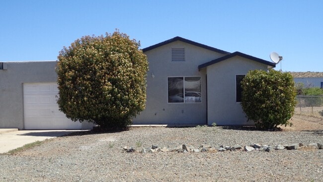 Primary Photo - 17150 E Roadrunner Rd