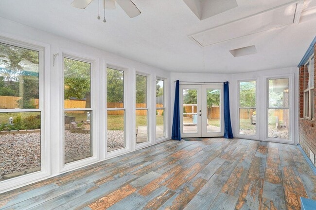 Building Photo - COMING SOON! Battlefield Home with Sunroom