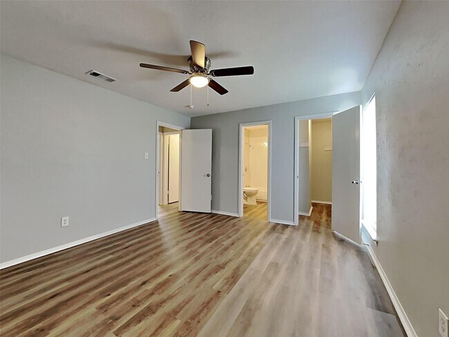 Building Photo - 3 BR/2BA | Renovated Single Family Home | 2-Car Garage | Gated backyard