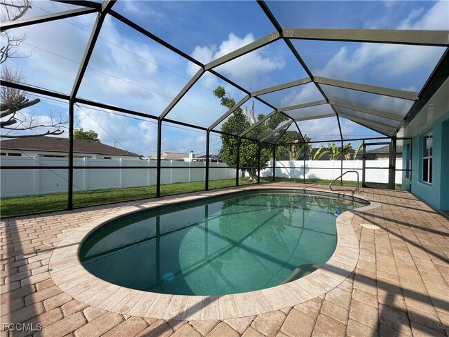 Building Photo - 630 SW 28th Terrace