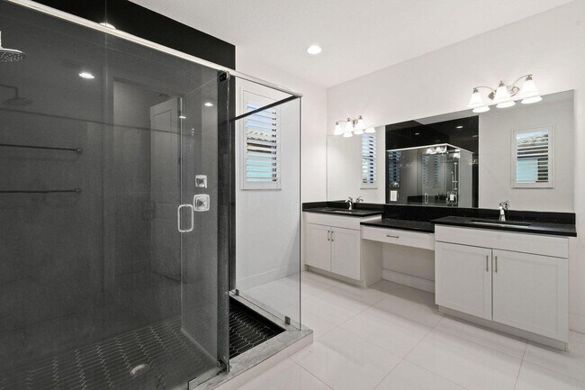 Building Photo - 1221 Faulkner Ter