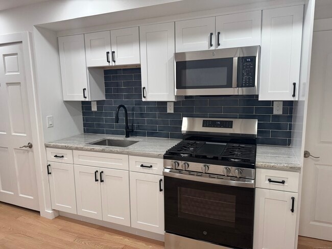 Primary Photo - 263 Hawley Ave