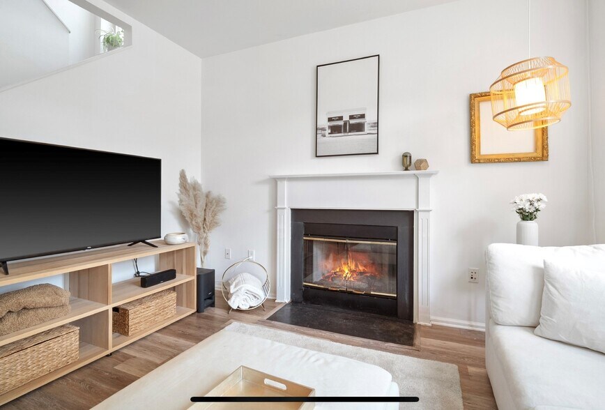 Building Photo - 4109 Westminster Pl