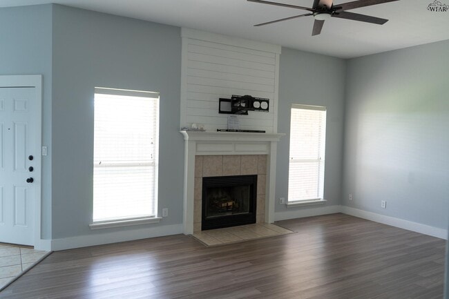 Building Photo - 5 Libby Ct