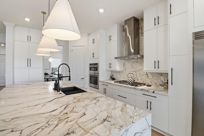 Building Photo - 655 Hookline Cir