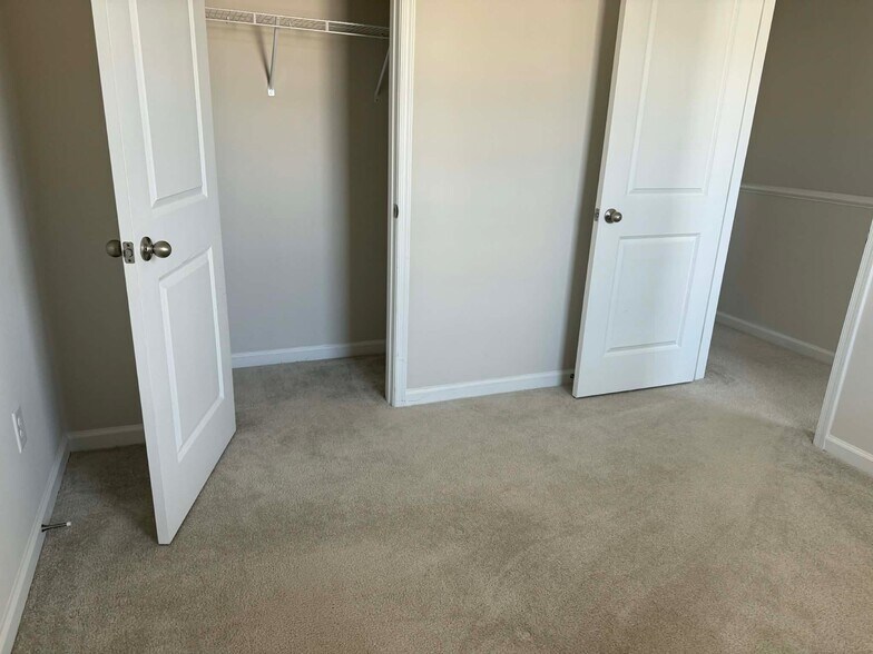 Building Photo - 417 Harmony Hill Trl