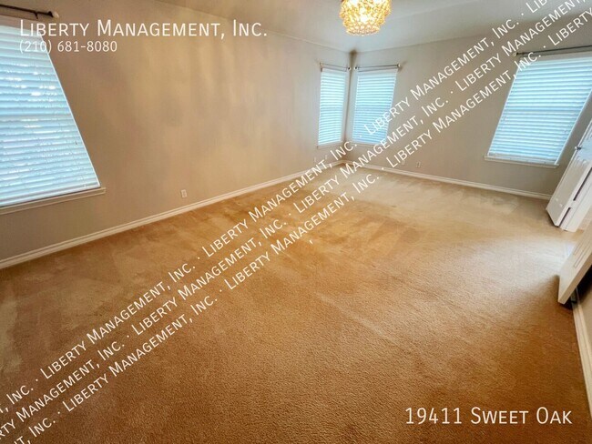 Building Photo - 19411 Sweet Oak