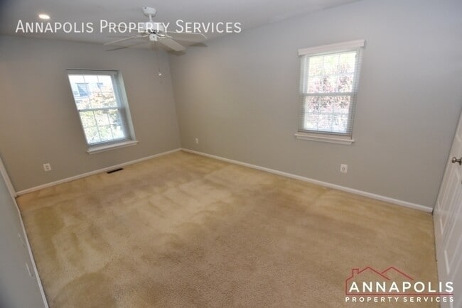 Building Photo - 17 Mooring Point Ct