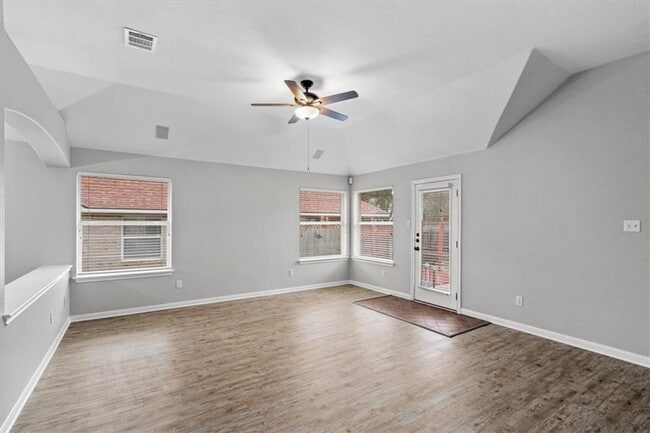 Building Photo - 1111 Springbrook Rd