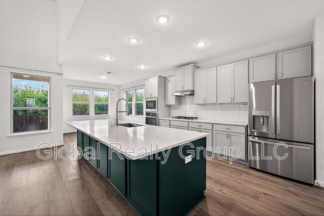 Building Photo - 10064 Mulhouse Dr