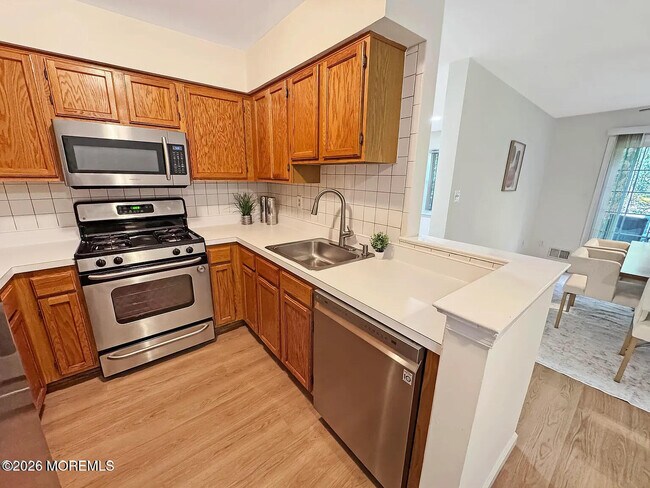 Building Photo - 577 Windflower Ct