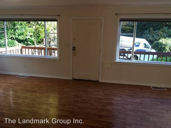 Building Photo - 3216 E Madison St