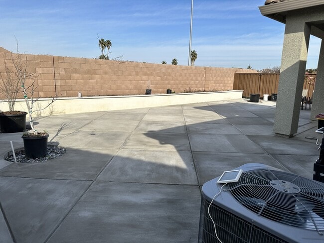 Building Photo - 2109 Blossom Ranch Rd