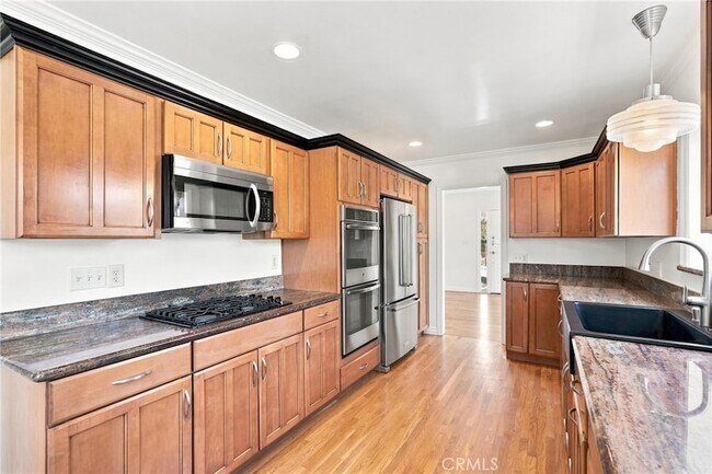 Building Photo - 1408 Harkness St