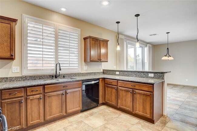 Building Photo - 9346 Horse Canyon Dr