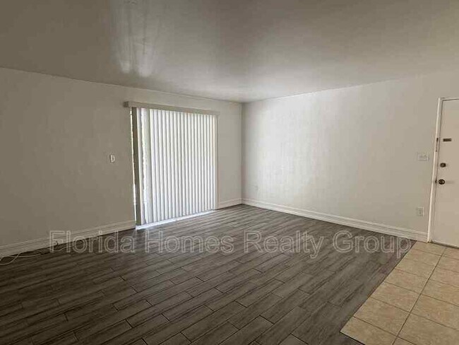 Building Photo - 1830 Maravilla Ave