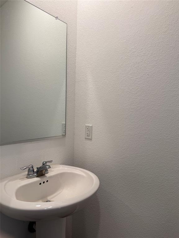 Building Photo - 404 Milliner Lp