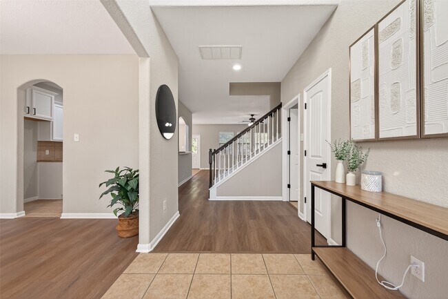 Building Photo - 14722 Palladio Dr