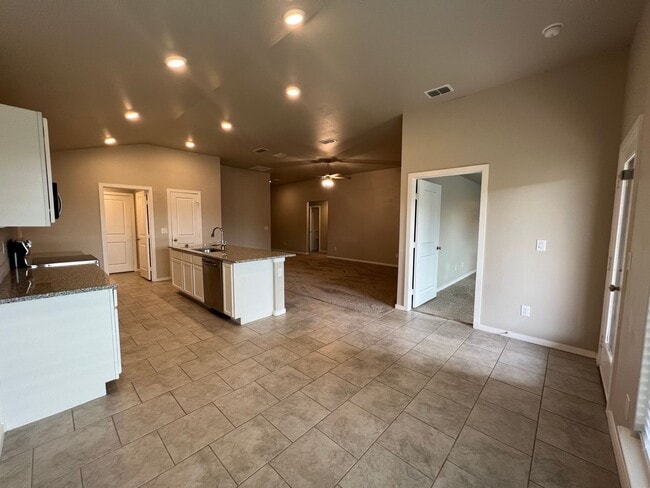 Building Photo - Spacious 3/2 located in Lubbock-Cooper ISD in Bell Farms- AVAILABLE NOW!