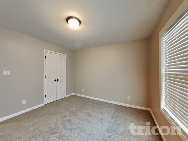 Building Photo - 365 Winter Terrace Ln