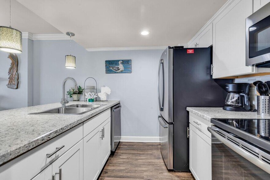 Building Photo - 2001 S Ocean Blvd