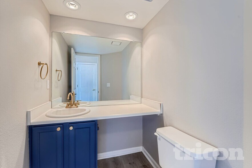 Building Photo - 16347 Stone Ledge Dr