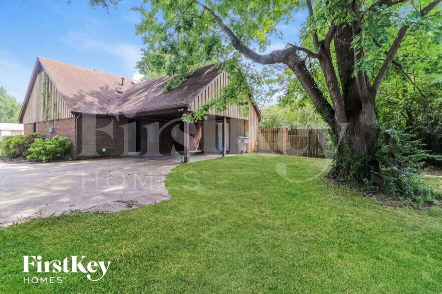 Building Photo - 2803 Gailwood Dr