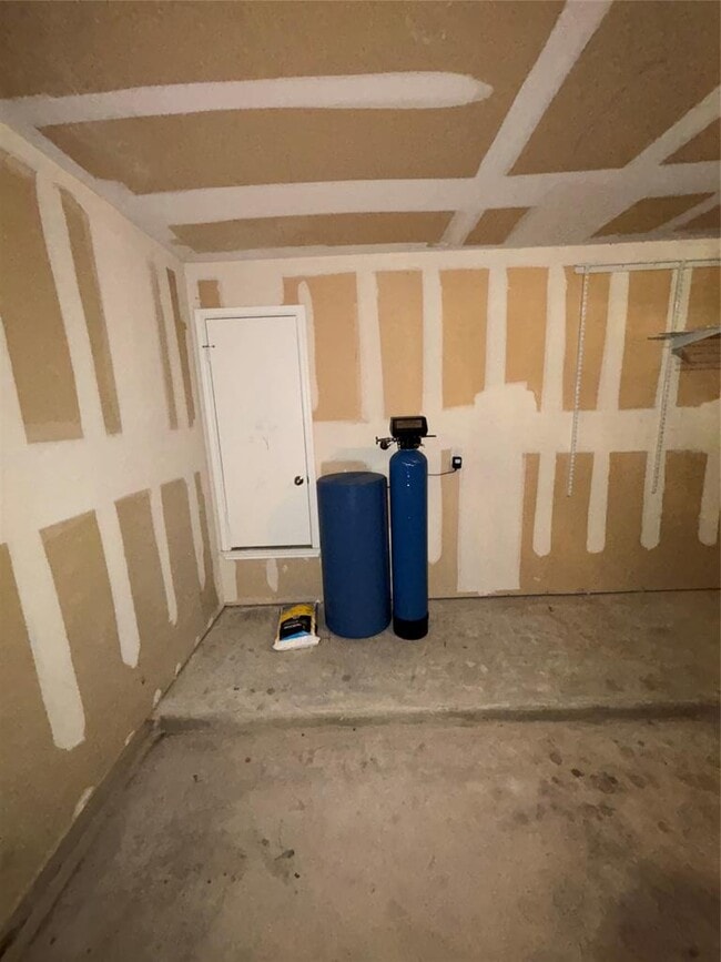 Building Photo - 634 River Bluff Cir