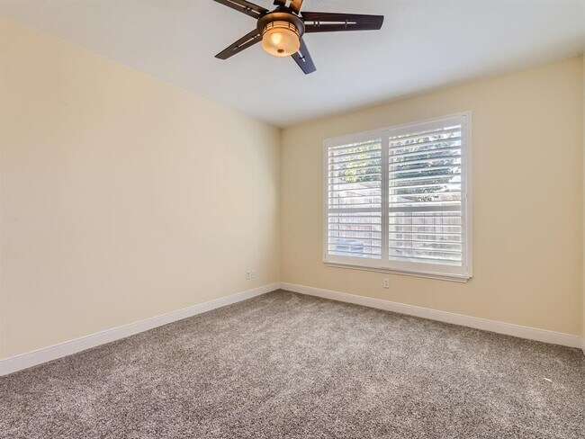 Building Photo - 2210 Onion Creek Pkwy