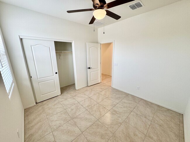 Building Photo - Beautiful 3 Bedroom 2 Bath Single Level Newer Built Home In Litchfield Park! Has Solar!