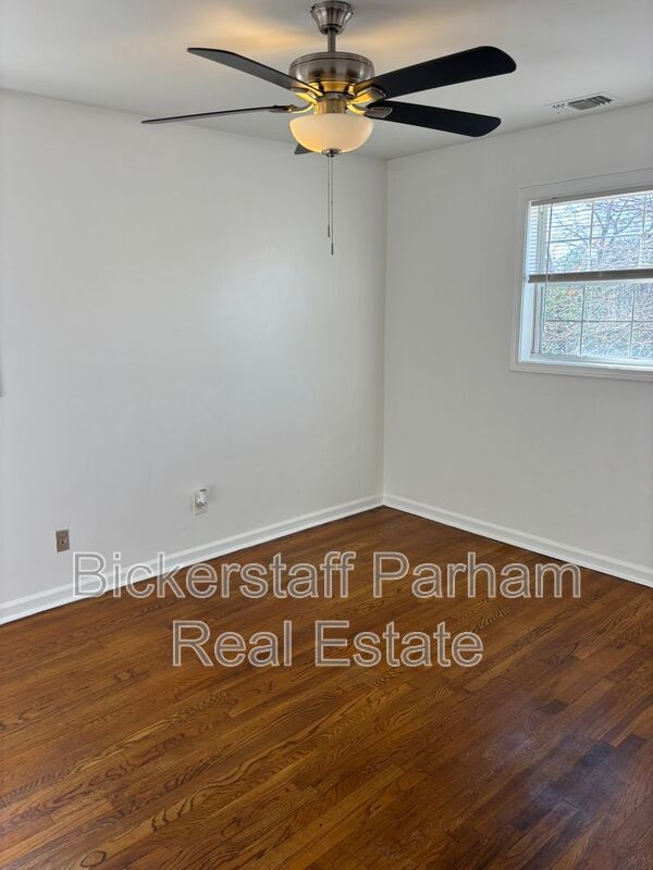 Building Photo - 5844 Blueridge Dr