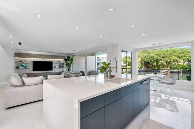 Building Photo - 5284 Boca Marina Cir S