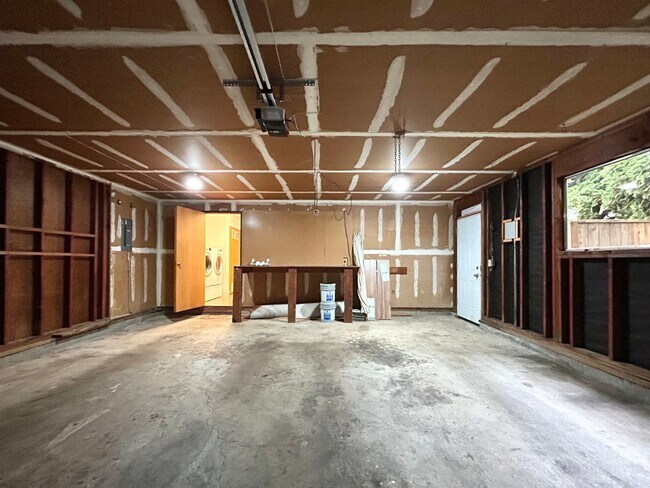 Building Photo - One Of The Top Rated Gems Of 2026: Serene 3 Bed + Bonus Room, 2.5 Bath Spacious House!